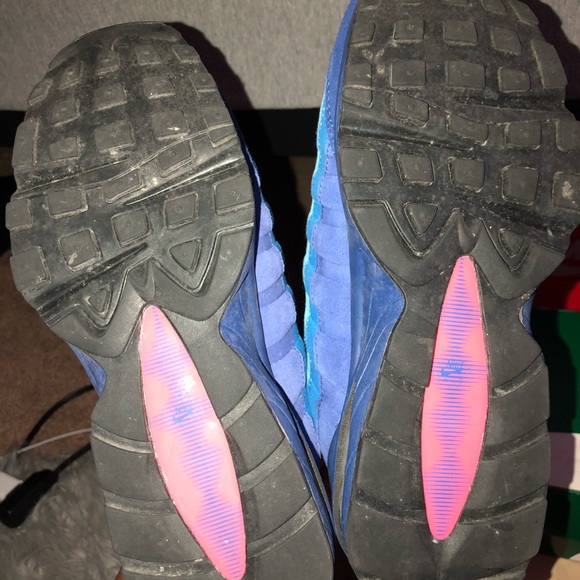 PRICE DROP ! 
Nike air max 95 blue and pink - Picture 6 of 7